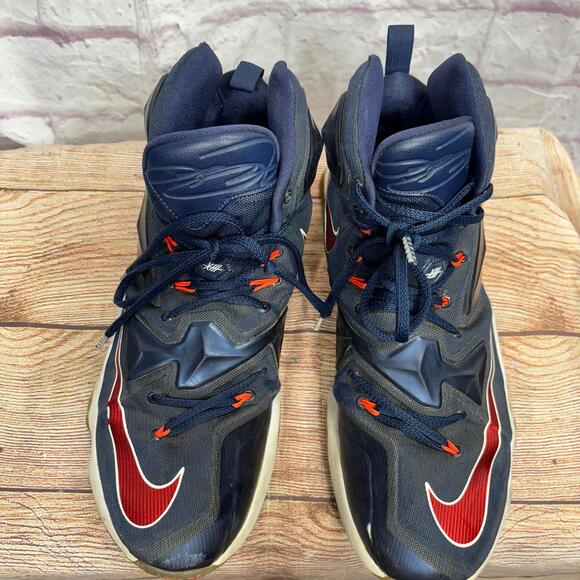 Nike Lebron XIII 807219-461 Men's Blue Lace Up Basketball Shoe Size US 11.5 - Picture 2 of 6